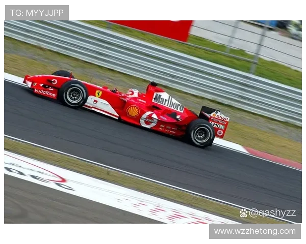 F1赛季最新动态:车手表现激烈争夺 引擎升级成关键竞争点 F1赛季最新动态:车手表现激烈争夺 引擎升级成关键竞争点